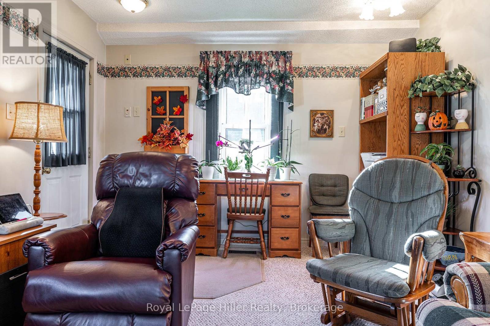91 Strachan Street, Stratford, Ontario  N5A 2B2 - Photo 27 - X12467817