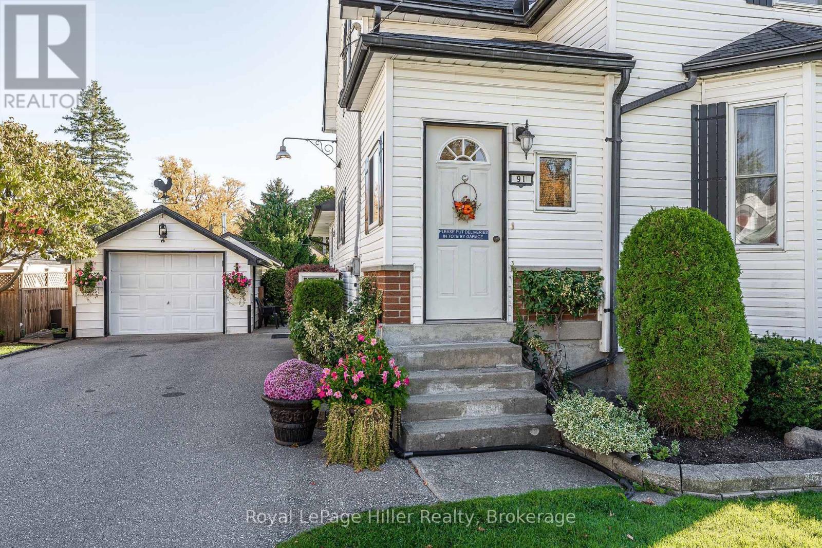 91 Strachan Street, Stratford, Ontario  N5A 2B2 - Photo 38 - X12467817
