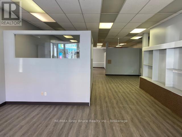 834 2nd Avenue E, Owen Sound, Ontario  N4K 2H3 - Photo 11 - X12467843