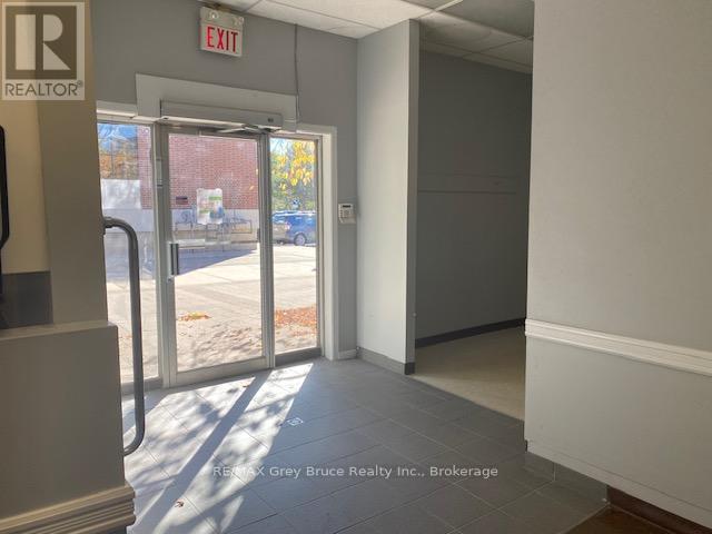 834 2nd Avenue E, Owen Sound, Ontario  N4K 2H3 - Photo 7 - X12467843