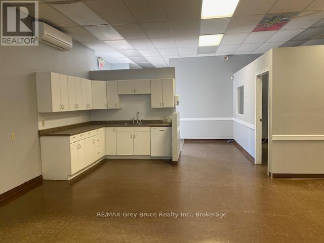 834 2nd Avenue E, Owen Sound, Ontario  N4K 2H3 - Photo 8 - X12467843