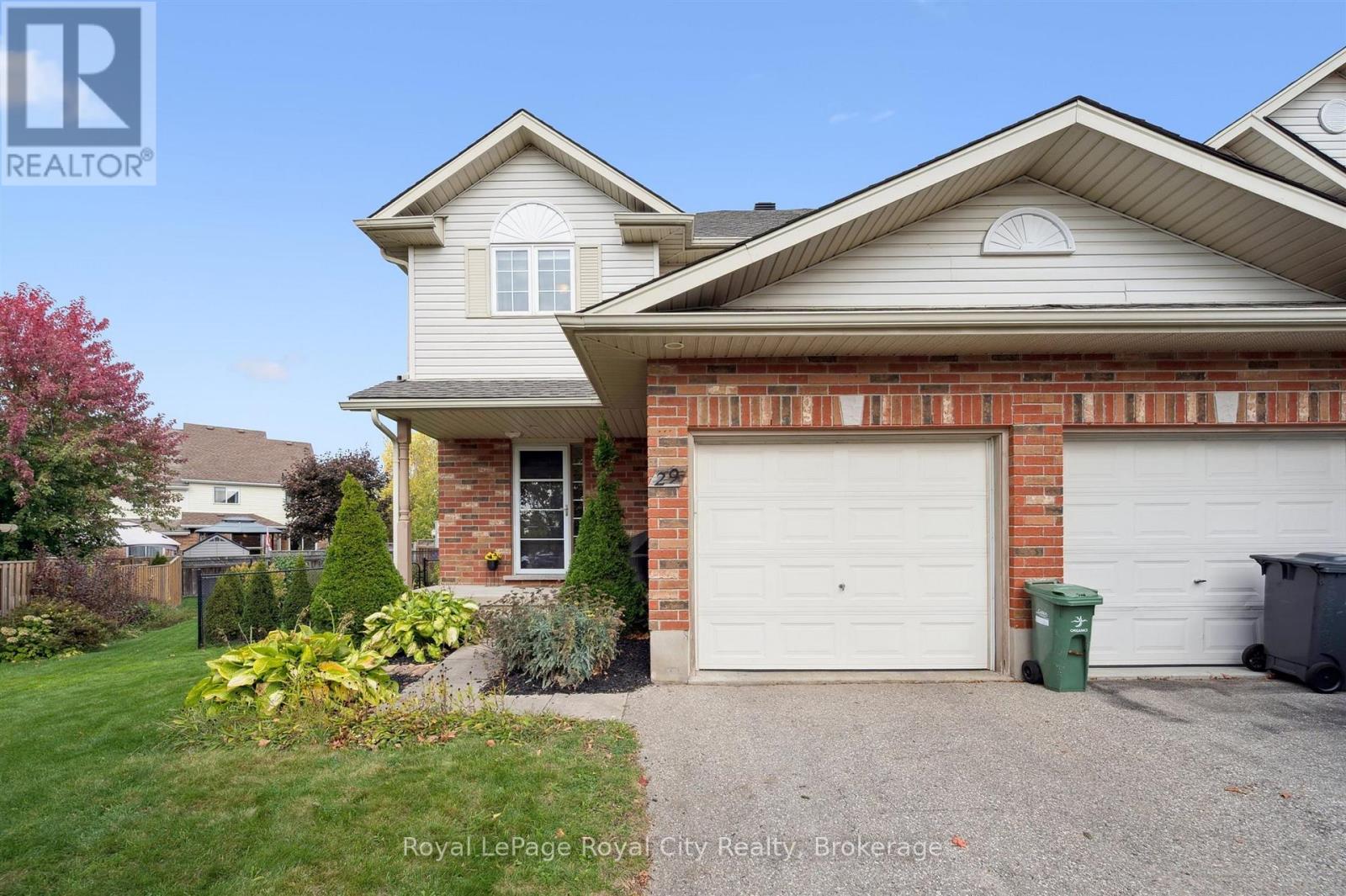 29 Ralston Drive, Guelph, Ontario  N1E 0C3 - Photo 4 - X12467845