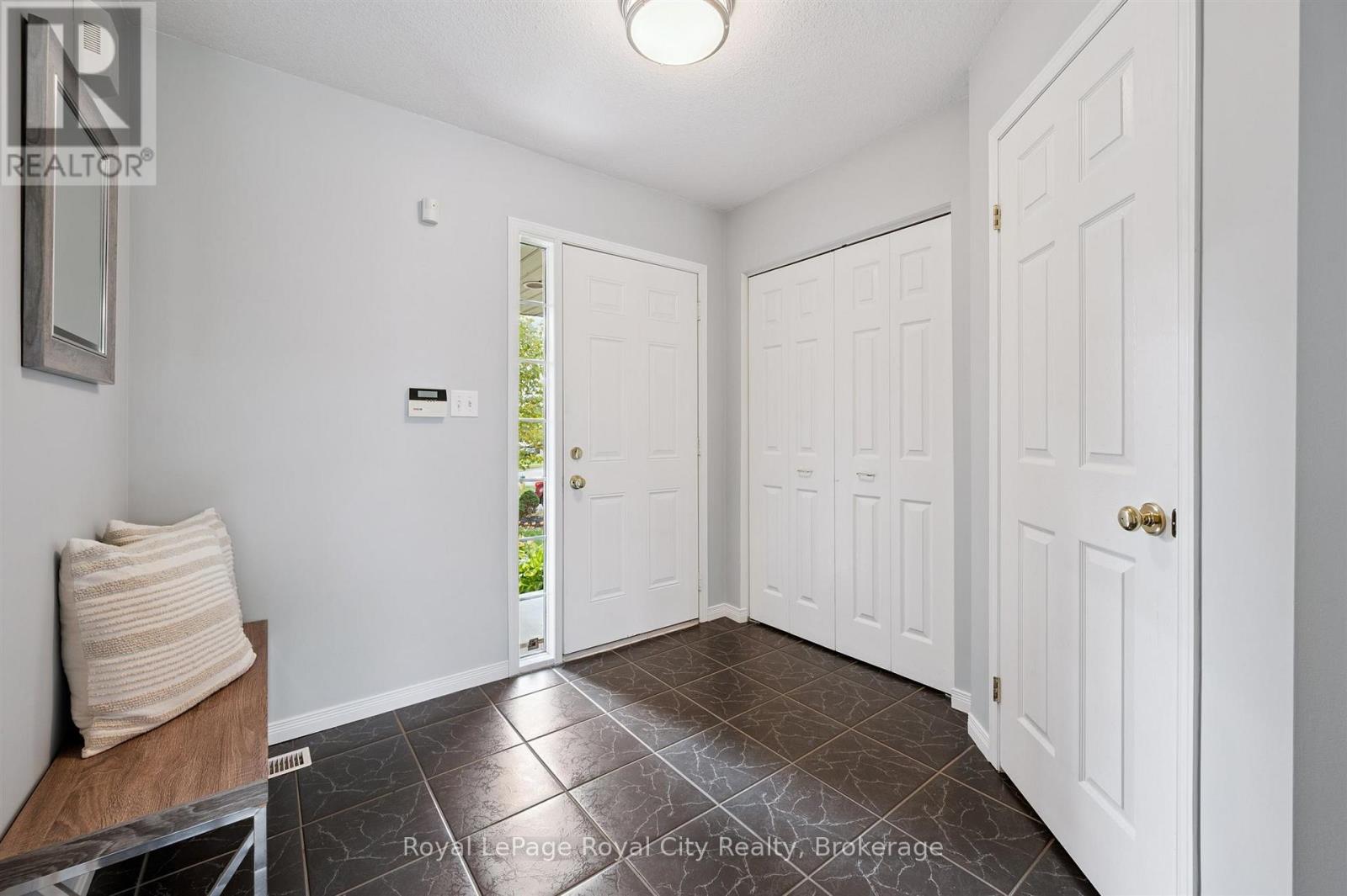 29 Ralston Drive, Guelph, Ontario  N1E 0C3 - Photo 7 - X12467845
