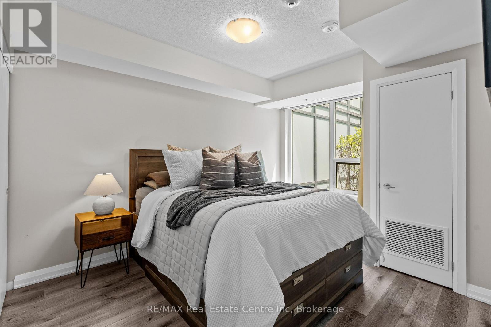 201 - 63 Arthur Street S, Guelph, Ontario  N1H 4C1 - Photo 12 - X12467884