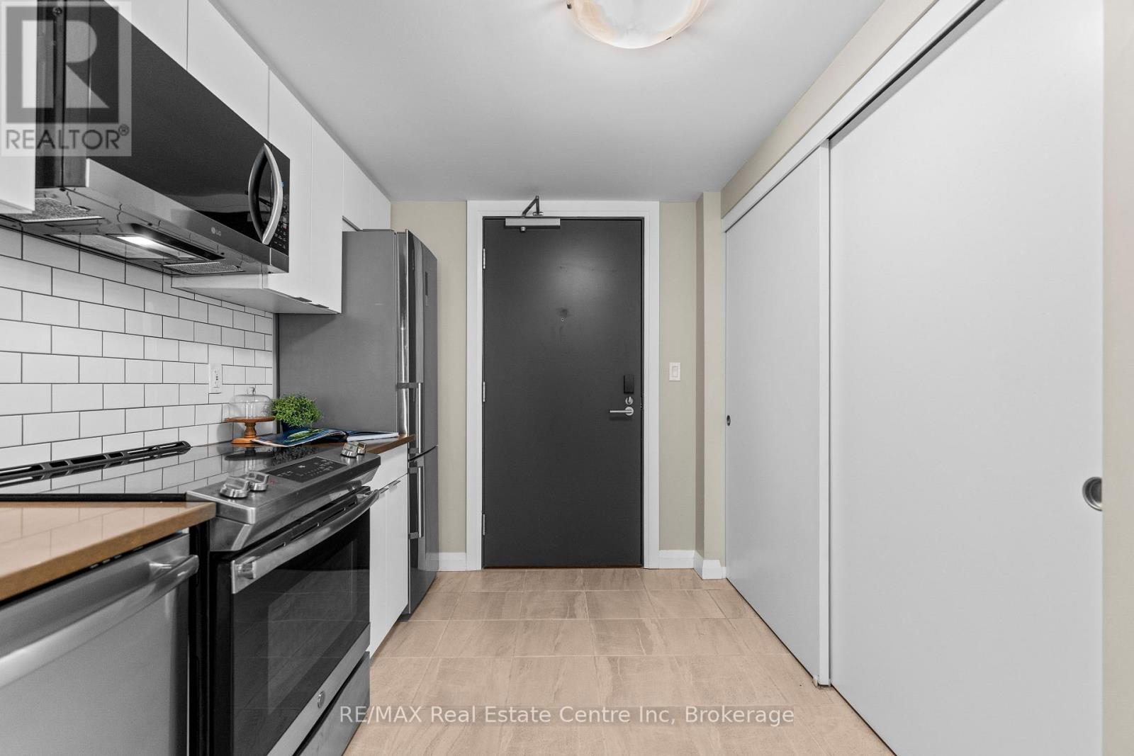 201 - 63 Arthur Street S, Guelph, Ontario  N1H 4C1 - Photo 5 - X12467884