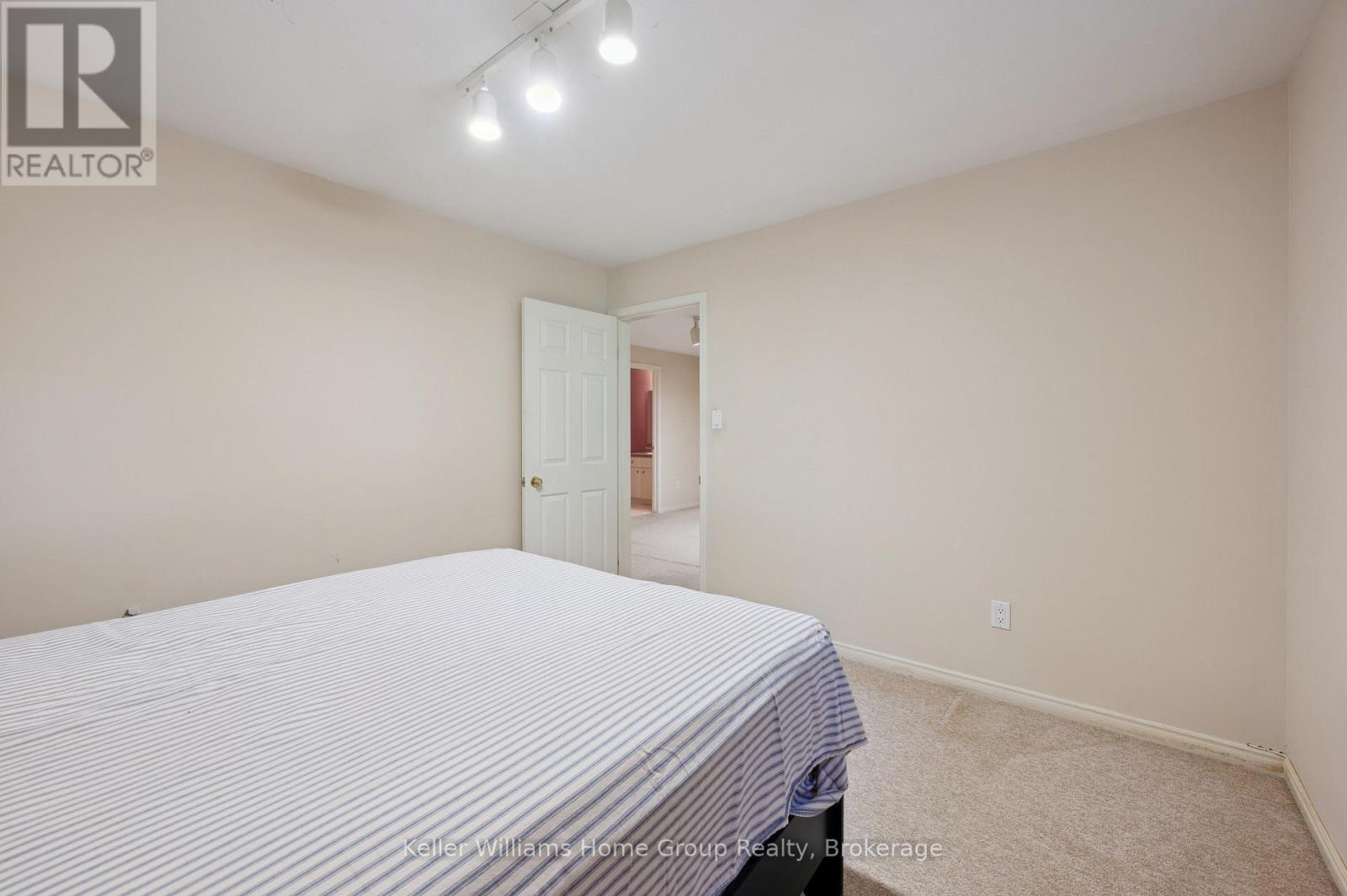 66 Kortright Road E, Guelph, Ontario  N1G 4N8 - Photo 37 - X12467913