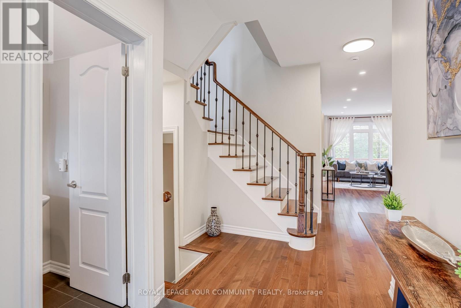 76 Cabernet Road, Vaughan, Ontario  L4J 8X7 - Photo 4 - N12467589