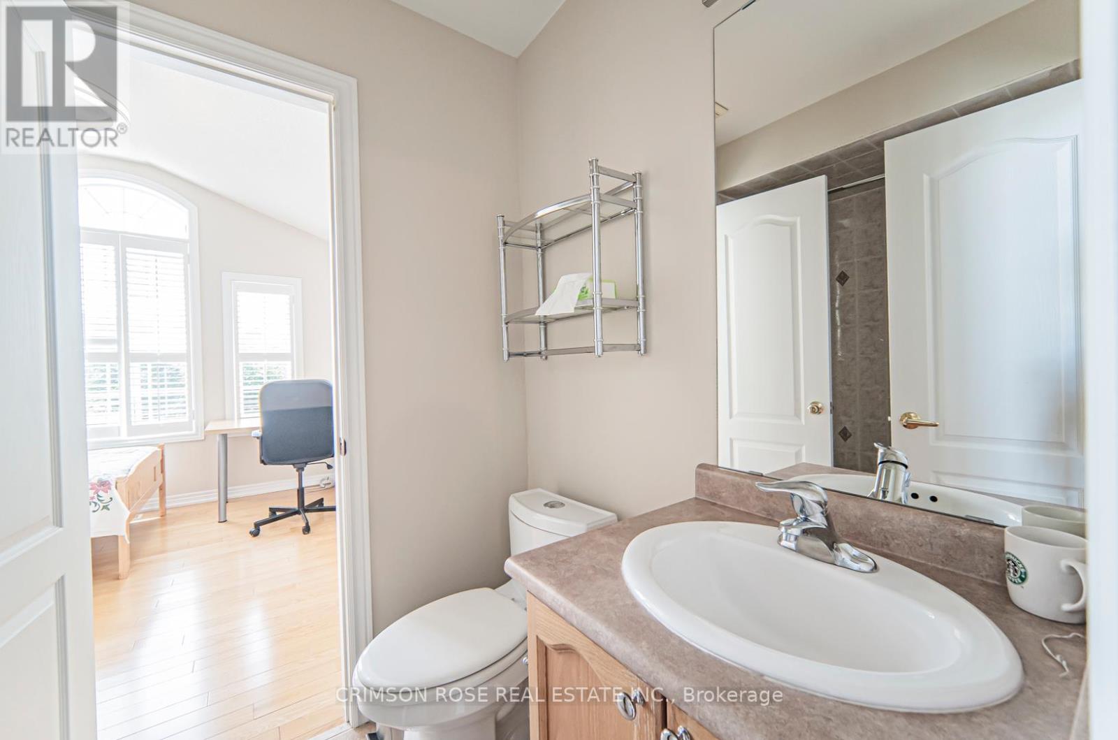 5420 Valleyhigh Drive, Burlington, Ontario  L7L 6Z4 - Photo 32 - W12348849
