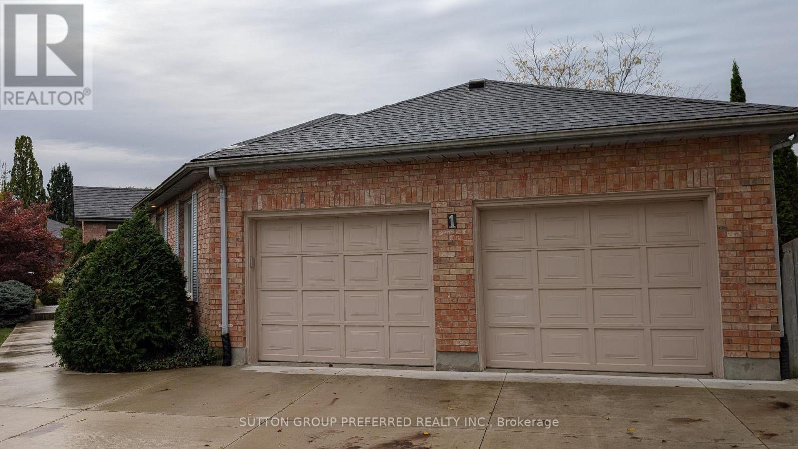 1 Highland Woods Court, London South, Ontario  N6C 5W9 - Photo 38 - X12467503