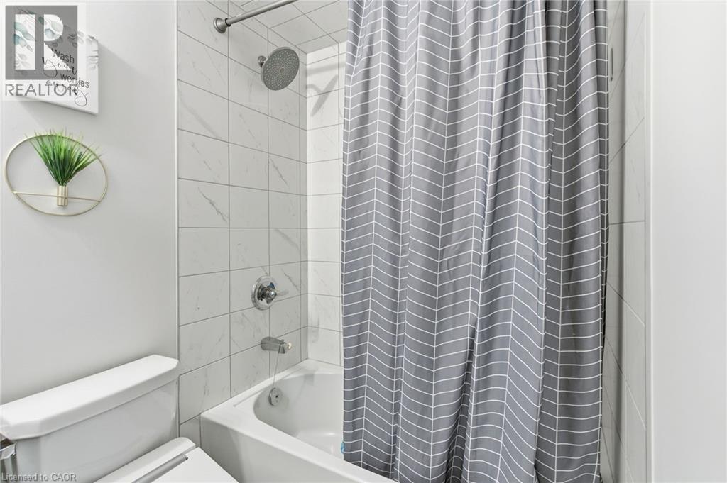 18 Mia Drive, Hamilton, Ontario  L9B 0K1 - Photo 21 - 40779619