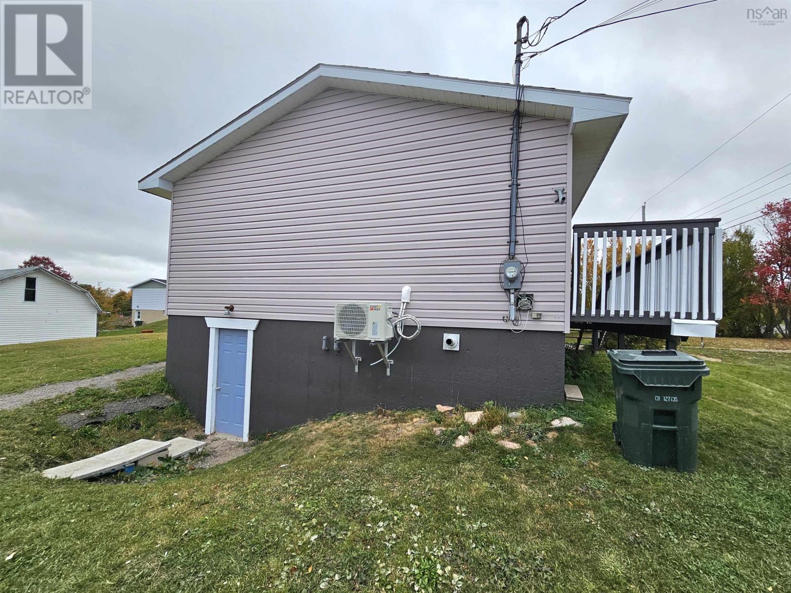 68 Macdonald Crescent, Sydney Mines, Nova Scotia  B1Y 3H5 - Photo 5 - 202526058