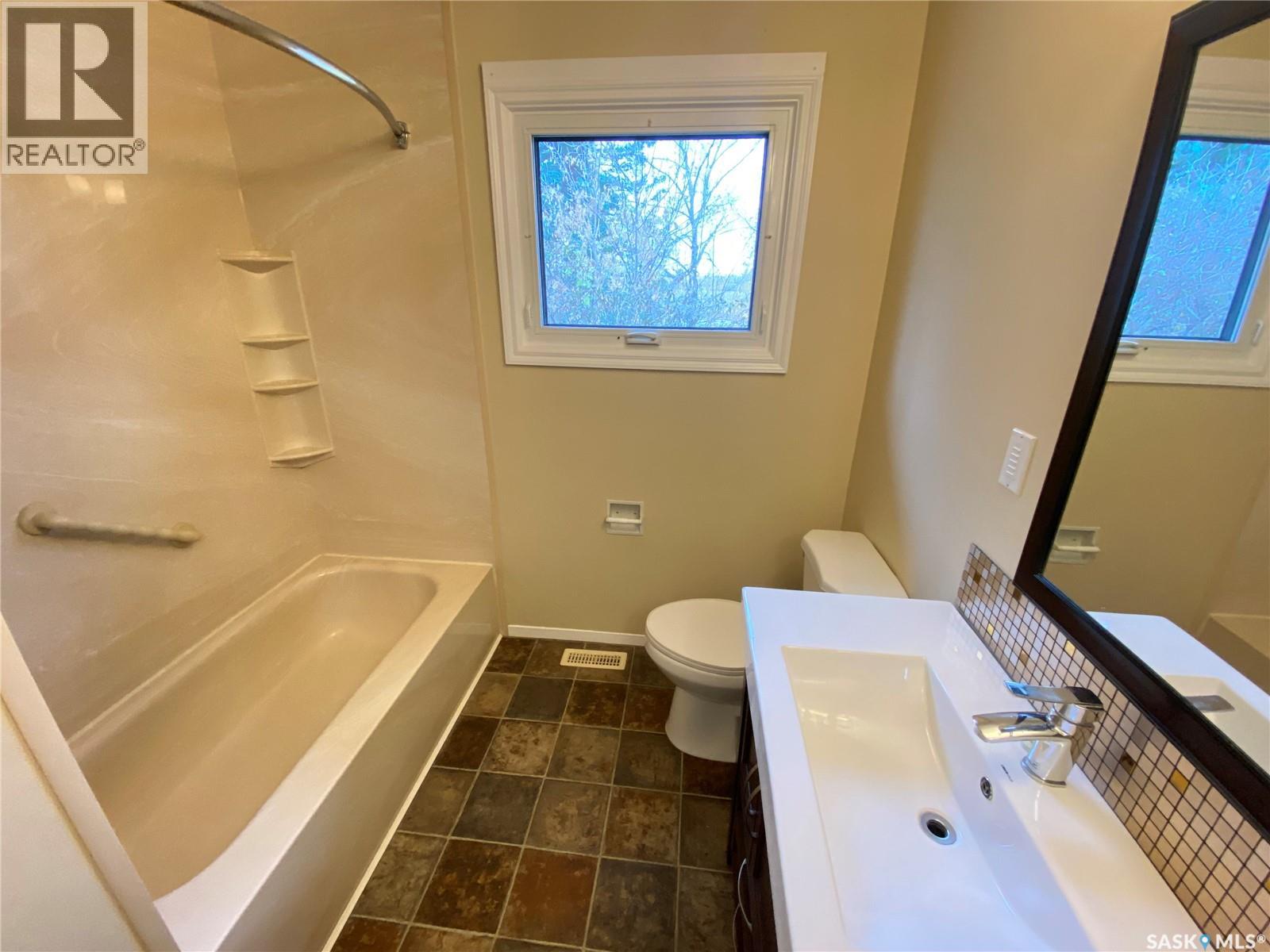 46 Clarewood Crescent, Yorkton, Saskatchewan  S3N 2V2 - Photo 21 - SK020988