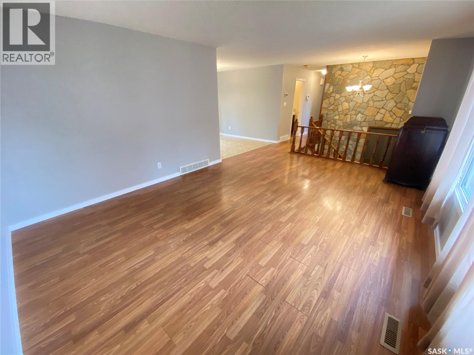 46 Clarewood Crescent, Yorkton, Saskatchewan  S3N 2V2 - Photo 7 - SK020988