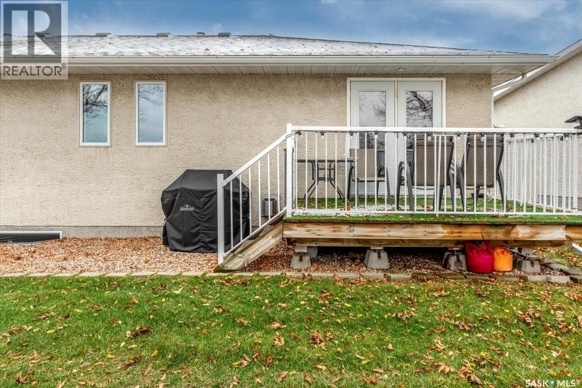 1554 Dewdney Bay E, Regina, Saskatchewan  S4Z 1A7 - Photo 3 - SK020958
