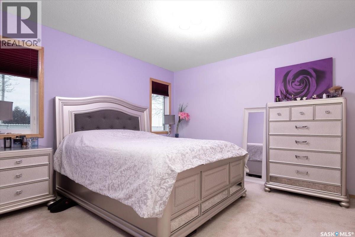 1554 Dewdney Bay E, Regina, Saskatchewan  S4Z 1A7 - Photo 9 - SK020958