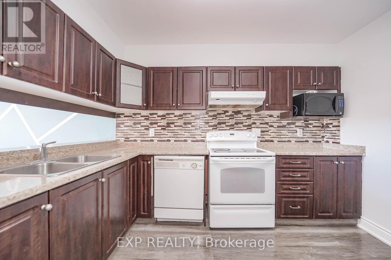 901 - 236 Albion Road, Toronto, Ontario  M9W 6A6 - Photo 10 - W12466454