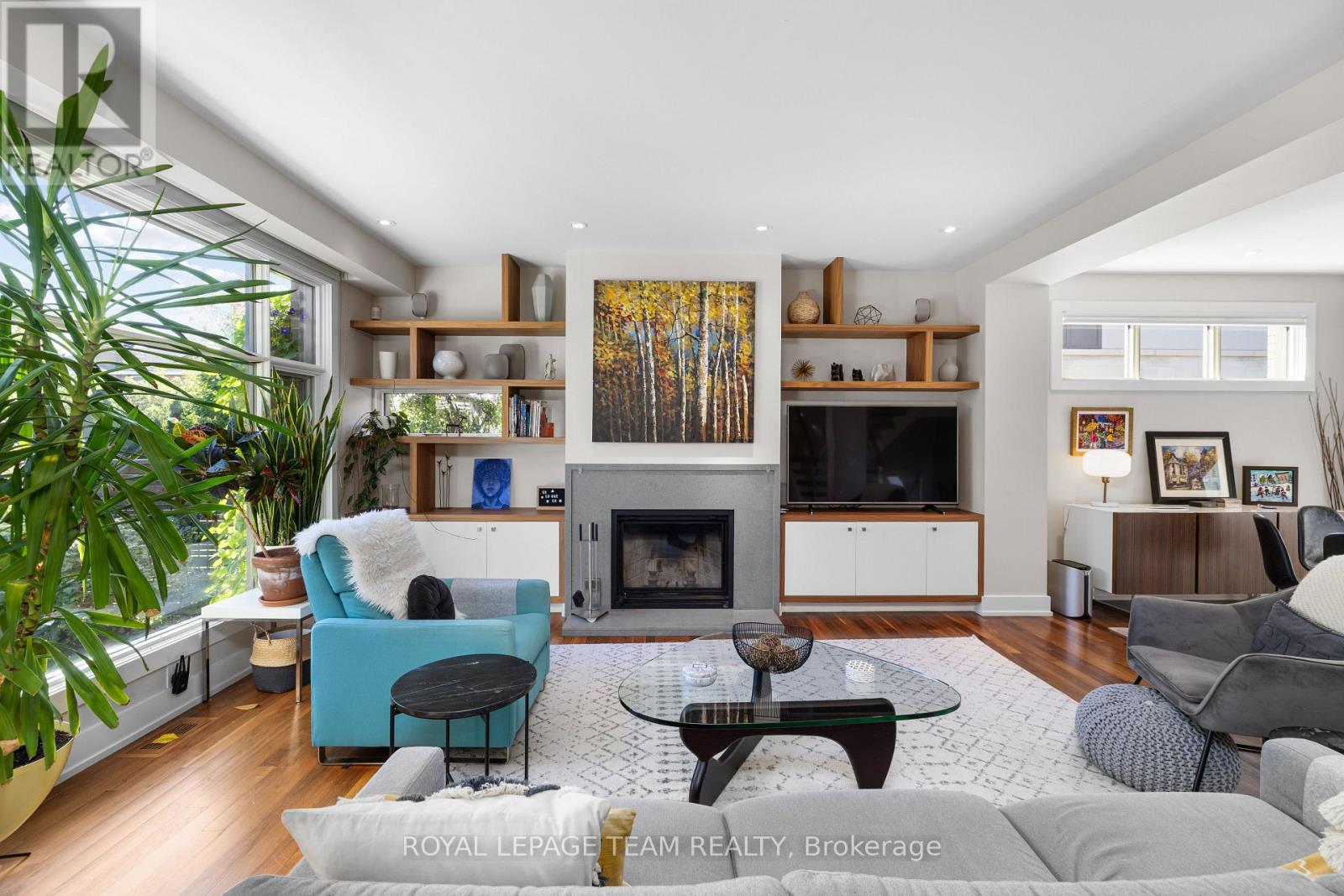 879 Winnington Avenue, Ottawa, Ontario  K2B 5C4 - Photo 7 - X12467786
