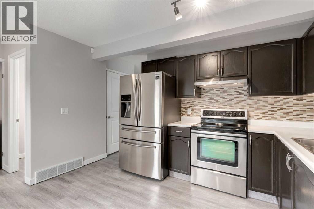 245 Cedarwood Park Sw, Calgary, Alberta  T2W 6H7 - Photo 9 - A2245731