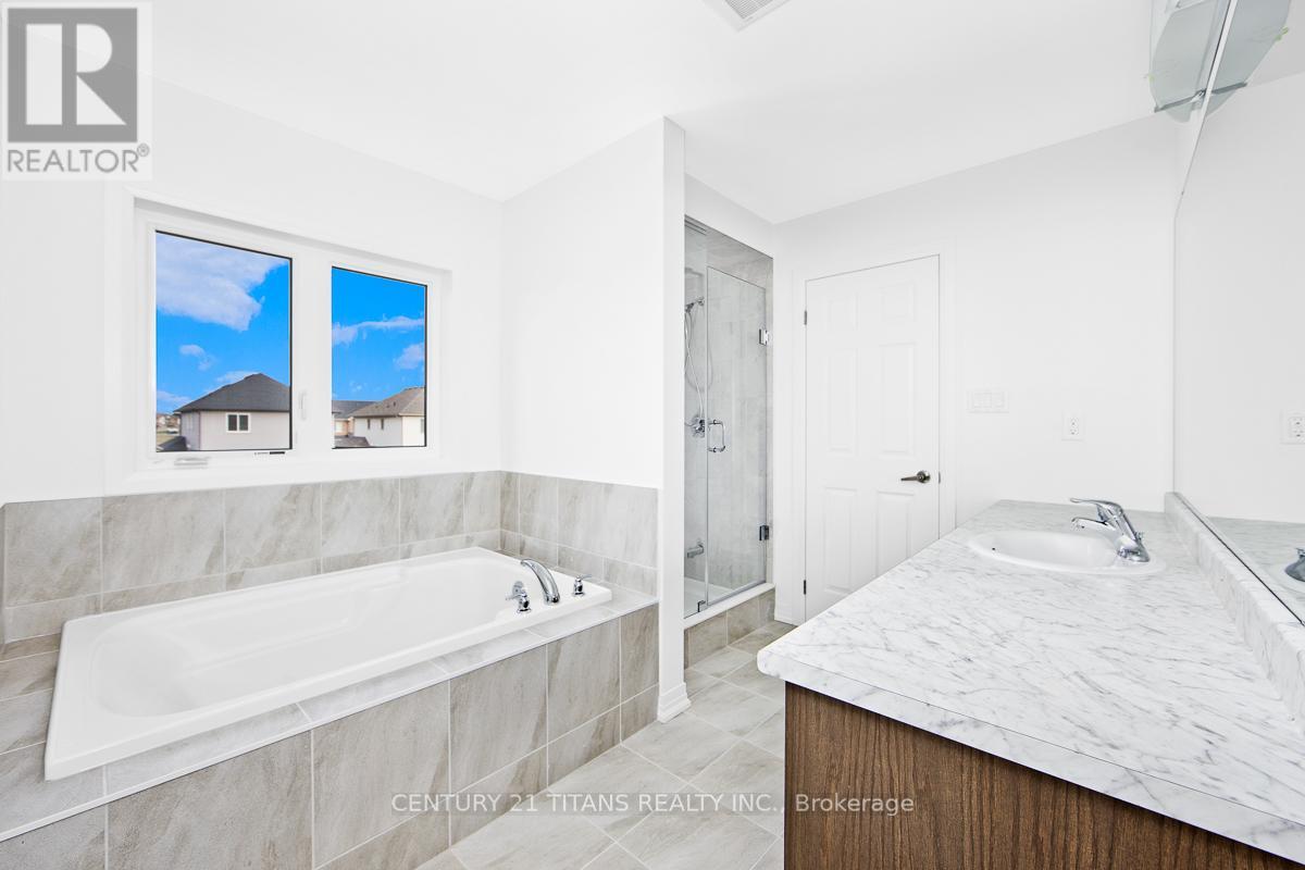 159 Velvet Way, Thorold, Ontario  L2V 0P1 - Photo 21 - X12462564