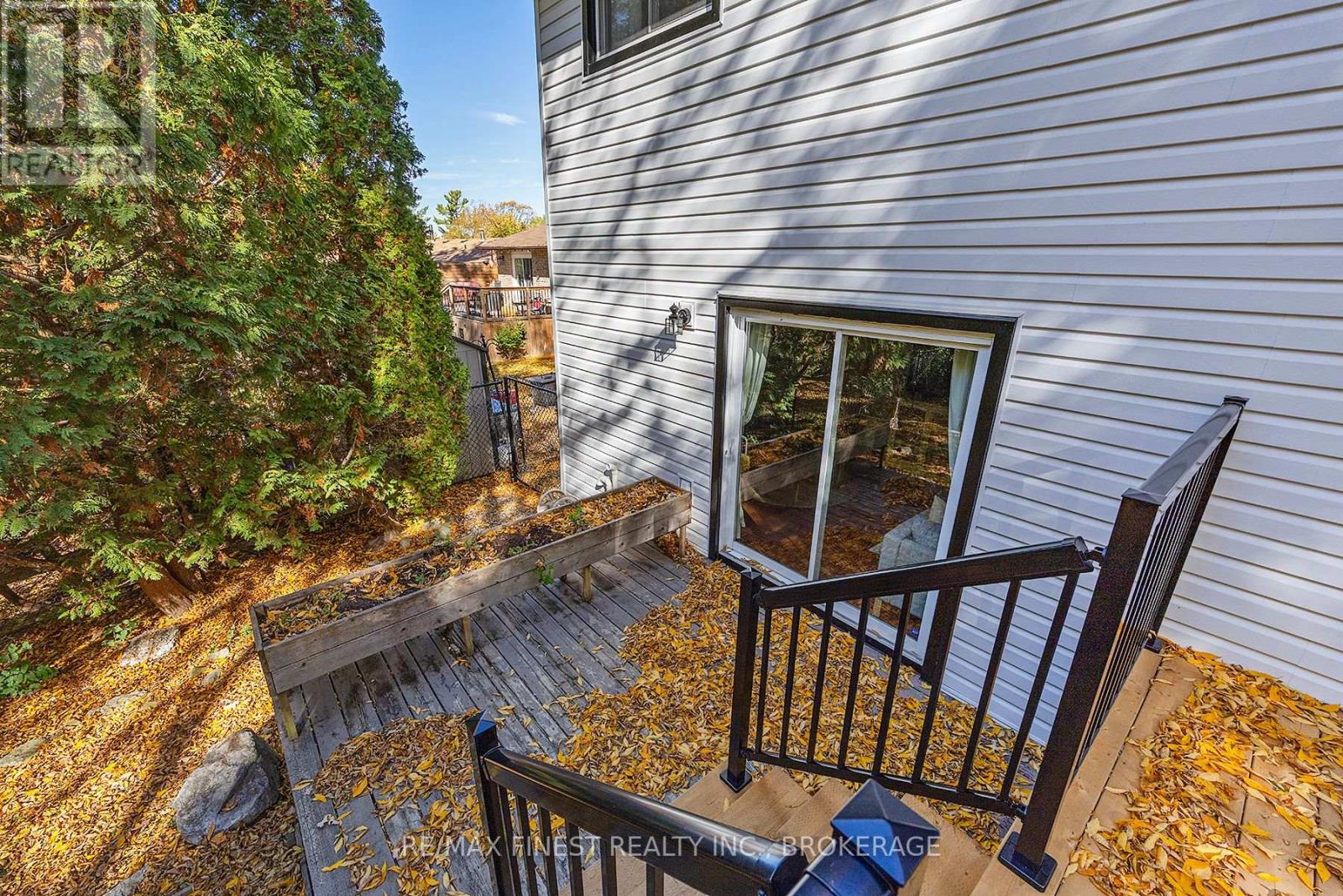 9 Beagle Court, Kingston, Ontario  K7M 6V7 - Photo 46 - X12468065