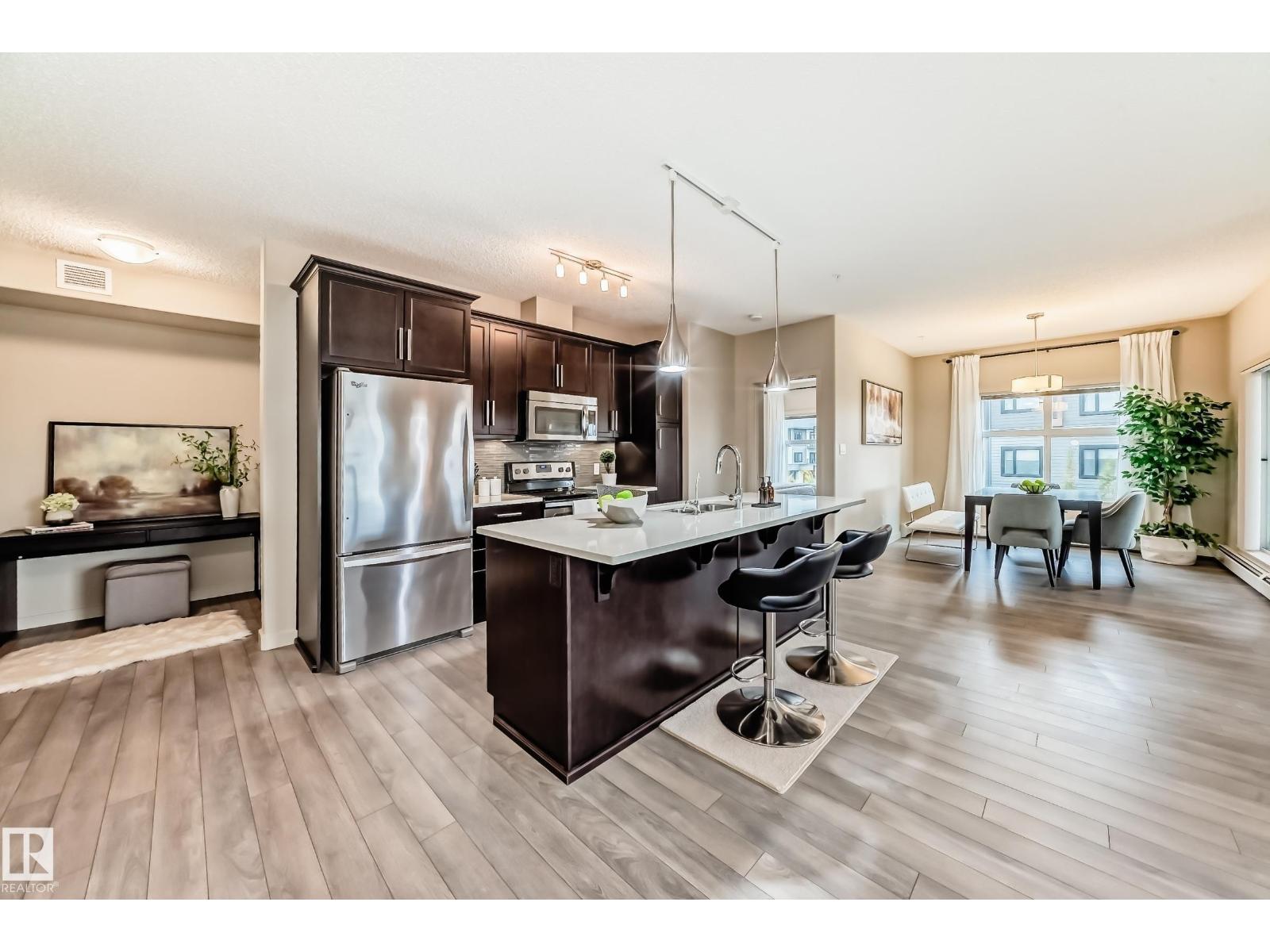 #301 504 Griesbach Pr Nw, Edmonton, Alberta  T5E 6V9 - Photo 1 - E4462434