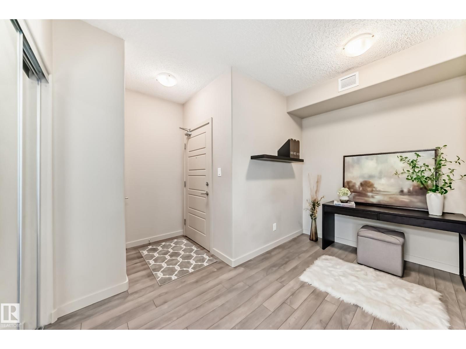 #301 504 Griesbach Pr Nw, Edmonton, Alberta  T5E 6V9 - Photo 7 - E4462434