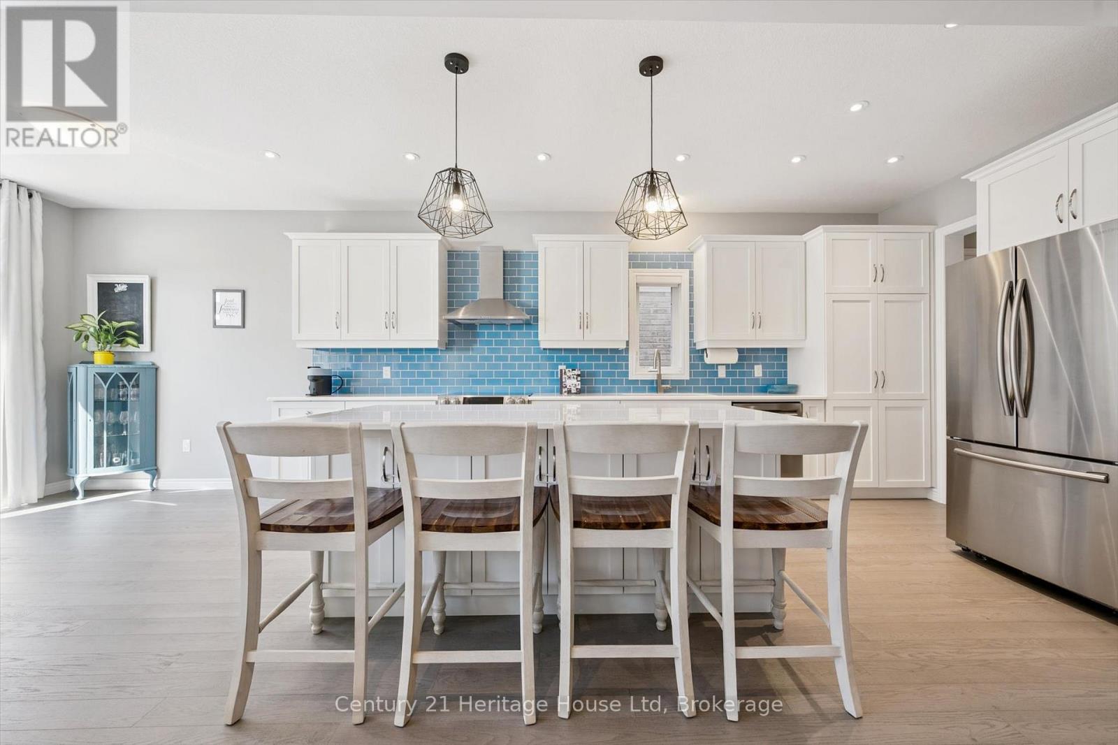 184 Macalister Boulevard, Guelph, Ontario  N1G 0G8 - Photo 12 - X12468007