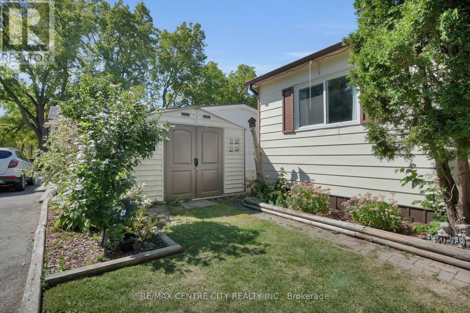 87 - 198 Springbank Drive, London South, Ontario  N6J 1G1 - Photo 5 - X12467947