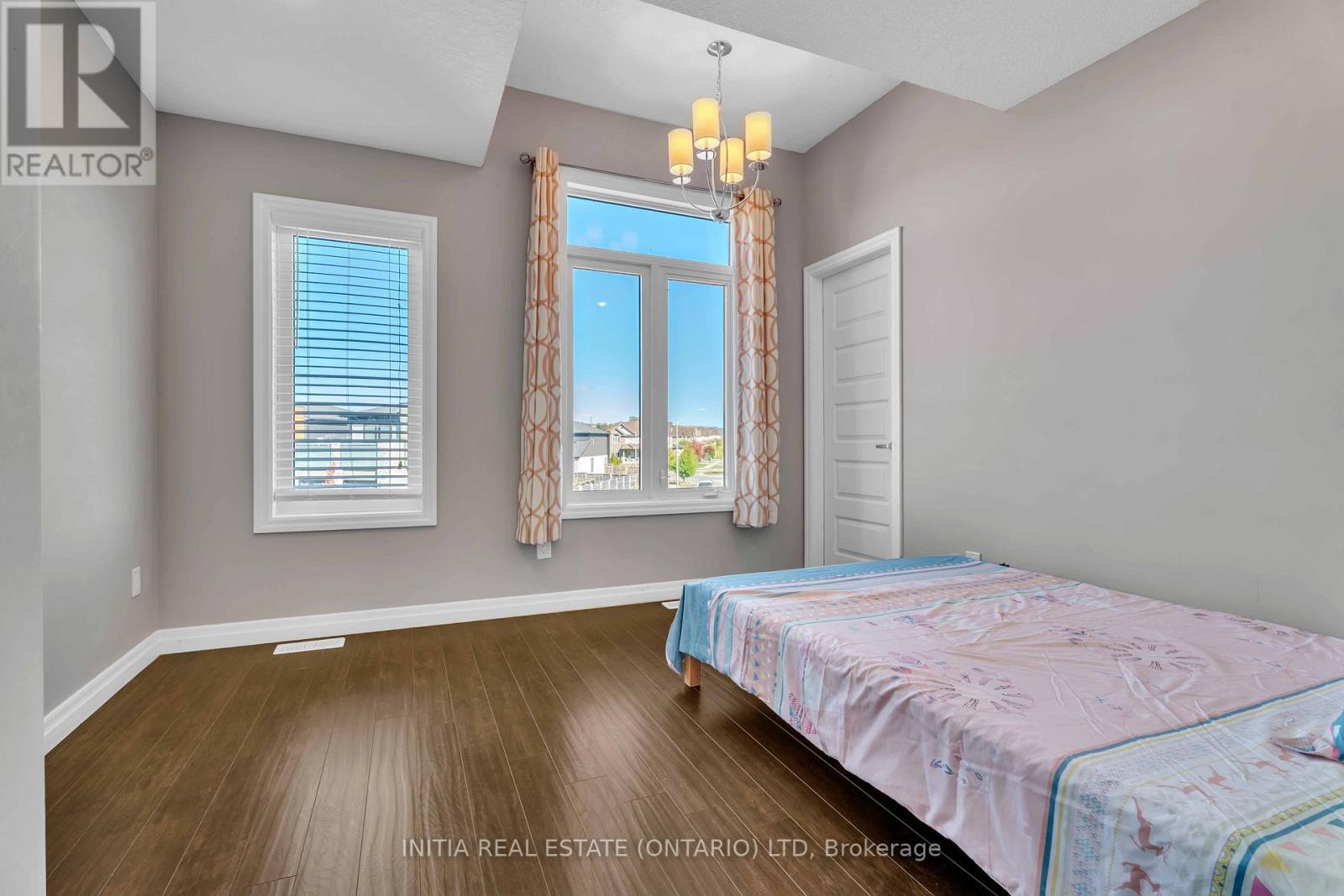 571 Freeport Street, London North, Ontario  N6G 5B1 - Photo 30 - X12468010