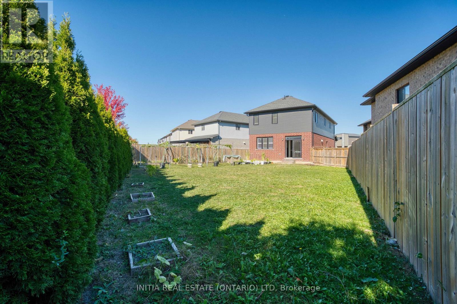 571 Freeport Street, London North, Ontario  N6G 5B1 - Photo 36 - X12468010