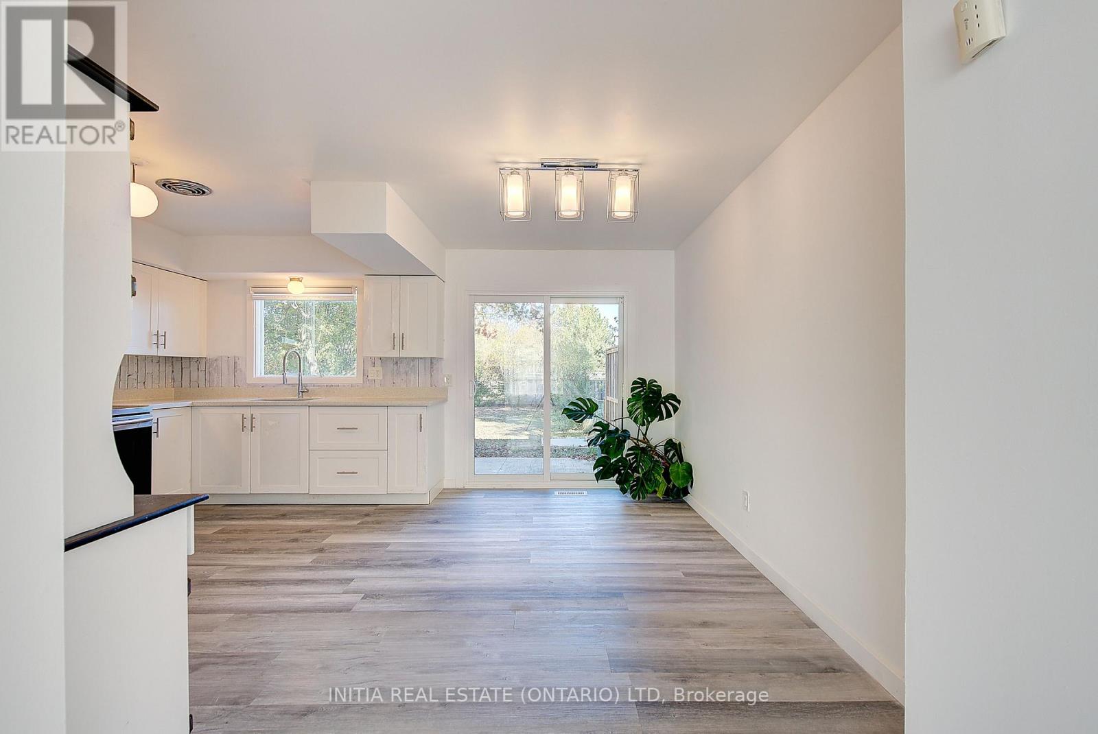 1407 Jalna Boulevard, London South, Ontario  N6E 2G4 - Photo 9 - X12468047