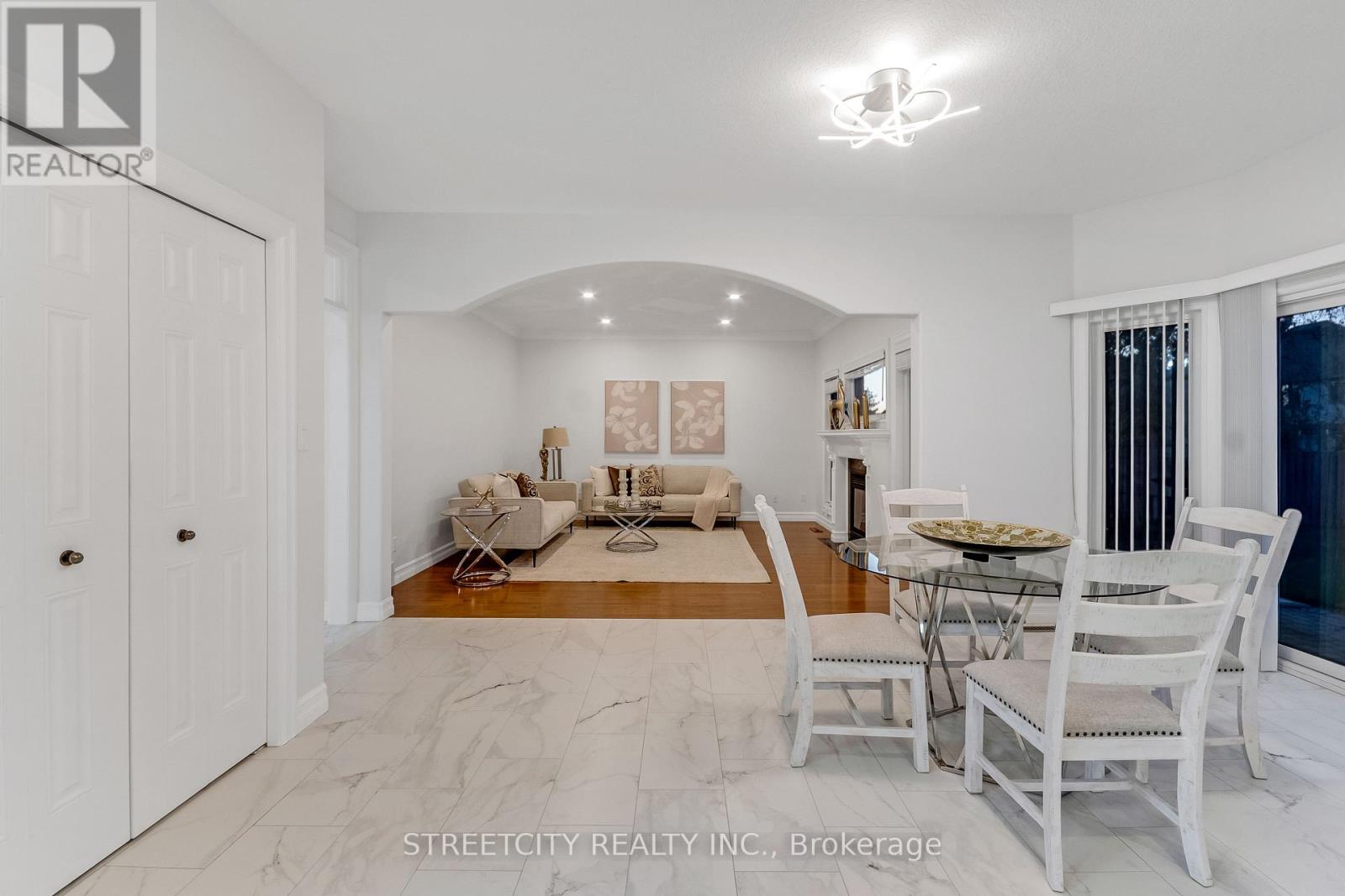 328 Plane Tree Drive, London North, Ontario  N6G 5J4 - Photo 13 - X12468068