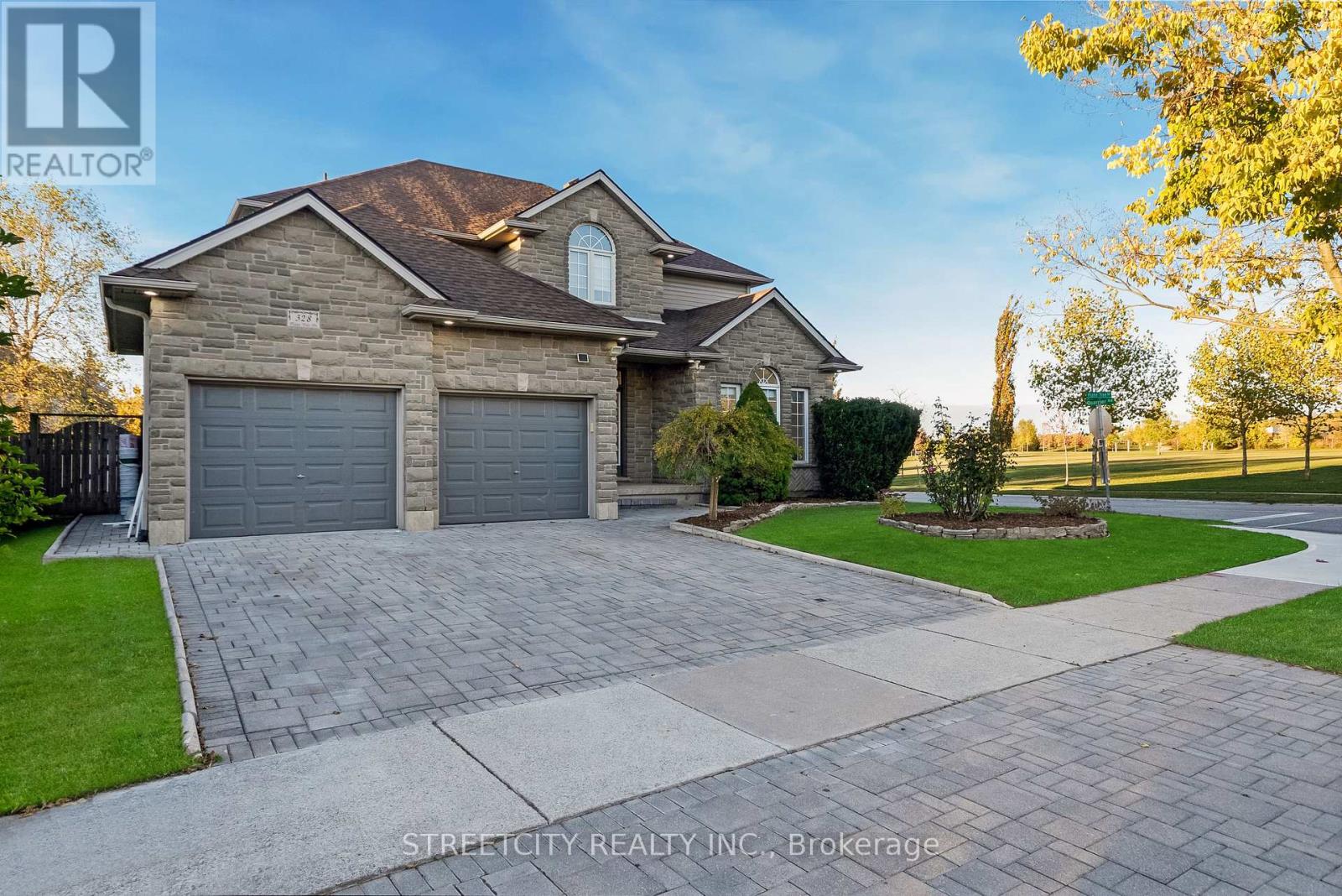 328 Plane Tree Drive, London North, Ontario  N6G 5J4 - Photo 2 - X12468068