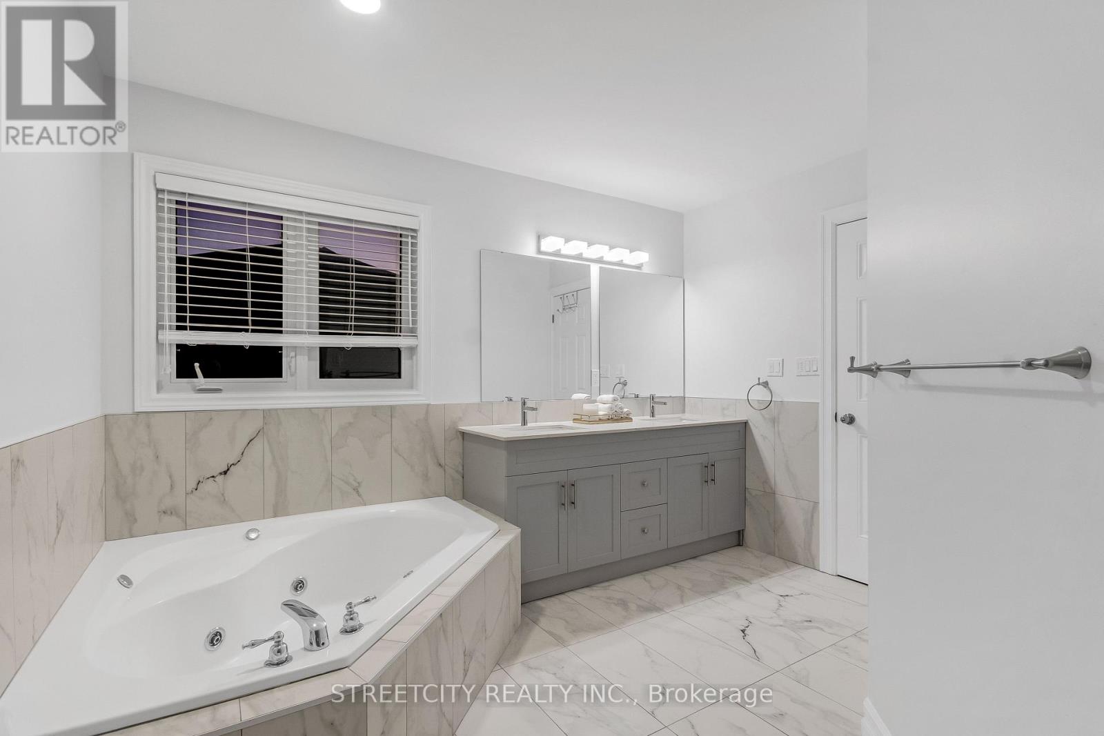 328 Plane Tree Drive, London North, Ontario  N6G 5J4 - Photo 23 - X12468068