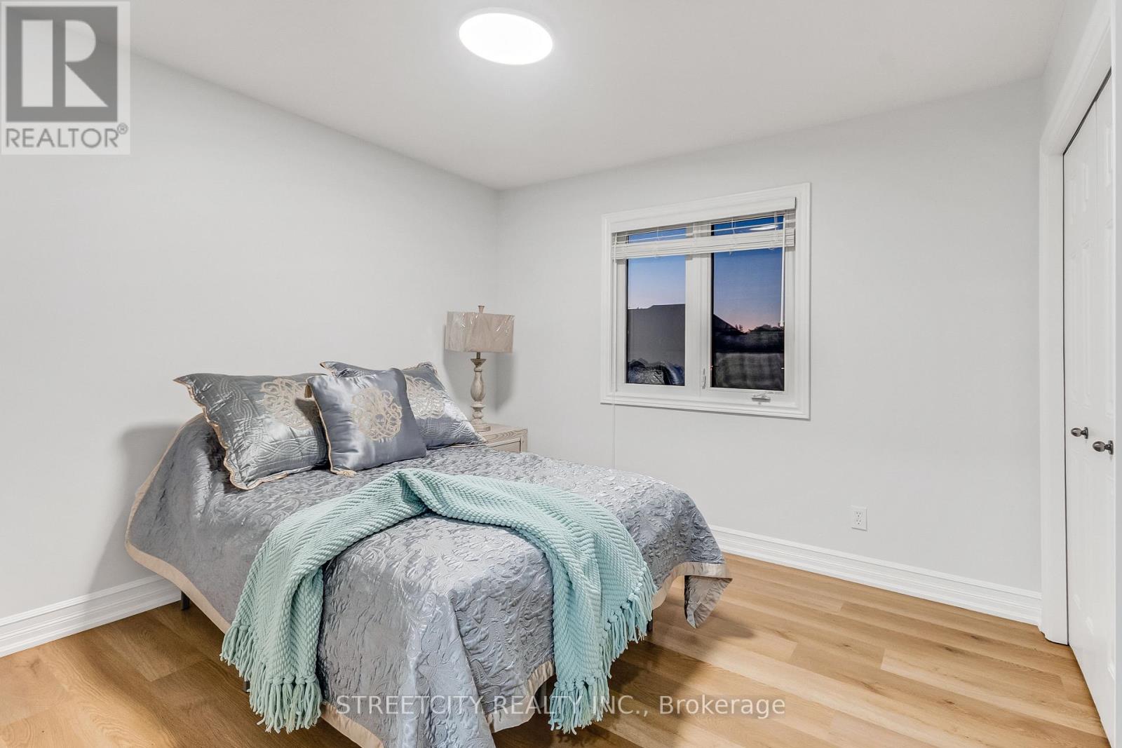 328 Plane Tree Drive, London North, Ontario  N6G 5J4 - Photo 25 - X12468068