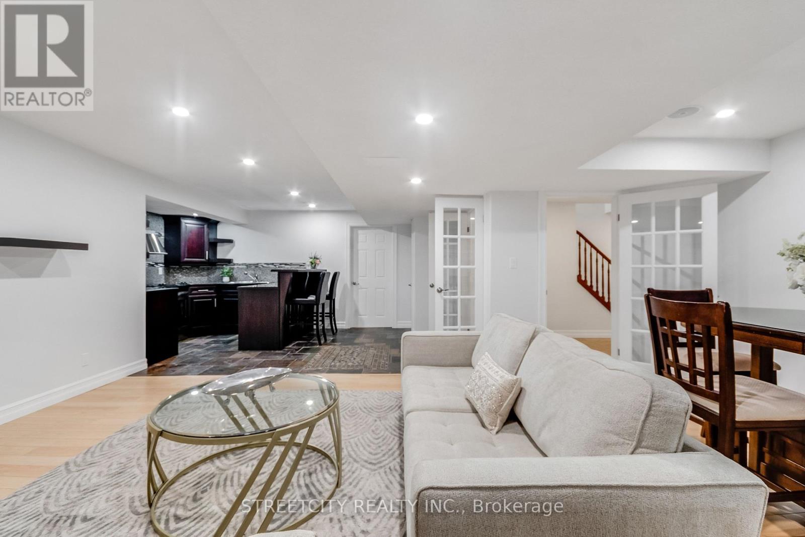 328 Plane Tree Drive, London North, Ontario  N6G 5J4 - Photo 36 - X12468068
