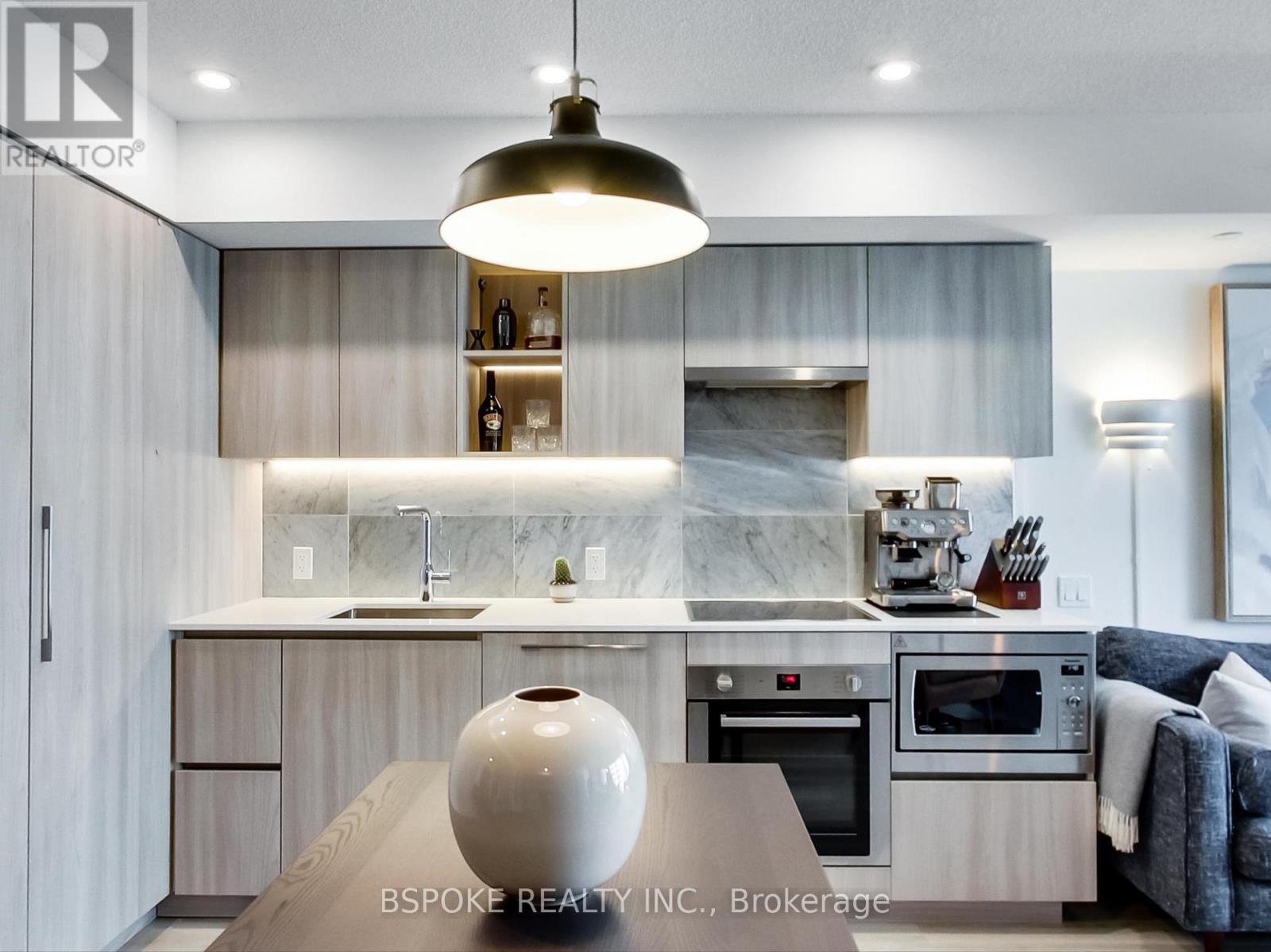 1910 - 19 Bathurst Street, Toronto, Ontario  M5V 0N2 - Photo 15 - C12467860