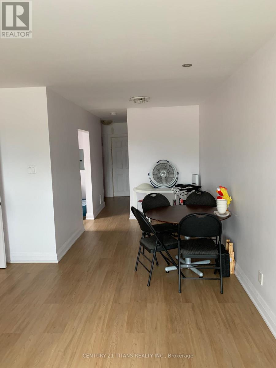 481a Oakwood Avenue, Toronto, Ontario  M6E 2W4 - Photo 17 - C12467918