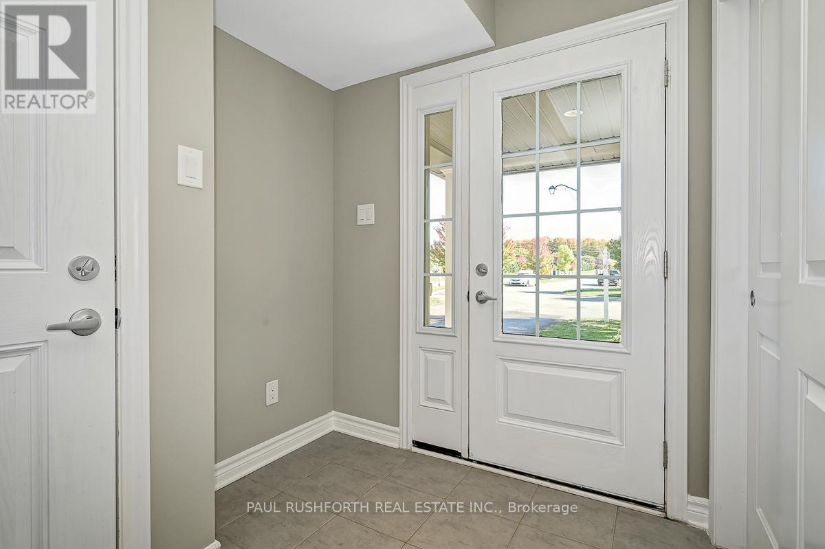 640 Lauraleaf Crescent, Ottawa, Ontario  K2J 6G9 - Photo 2 - X12467944