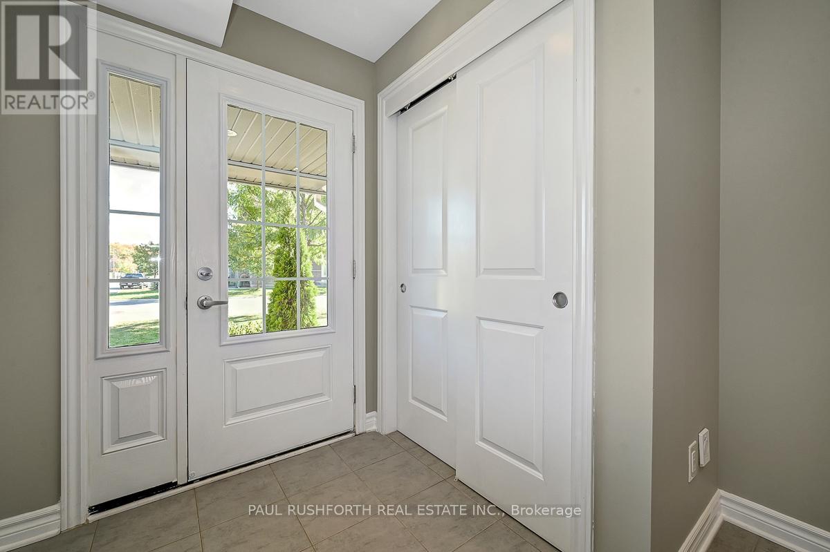 640 Lauraleaf Crescent, Ottawa, Ontario  K2J 6G9 - Photo 3 - X12467944