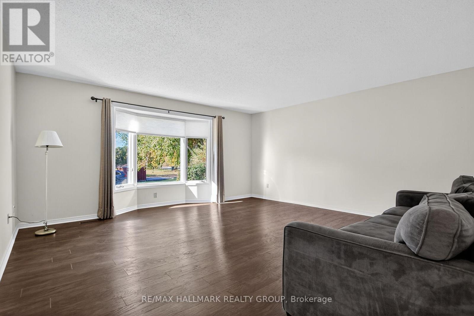 40 Colonel Murray Street, Ottawa, Ontario  K0A 2Z0 - Photo 11 - X12468077