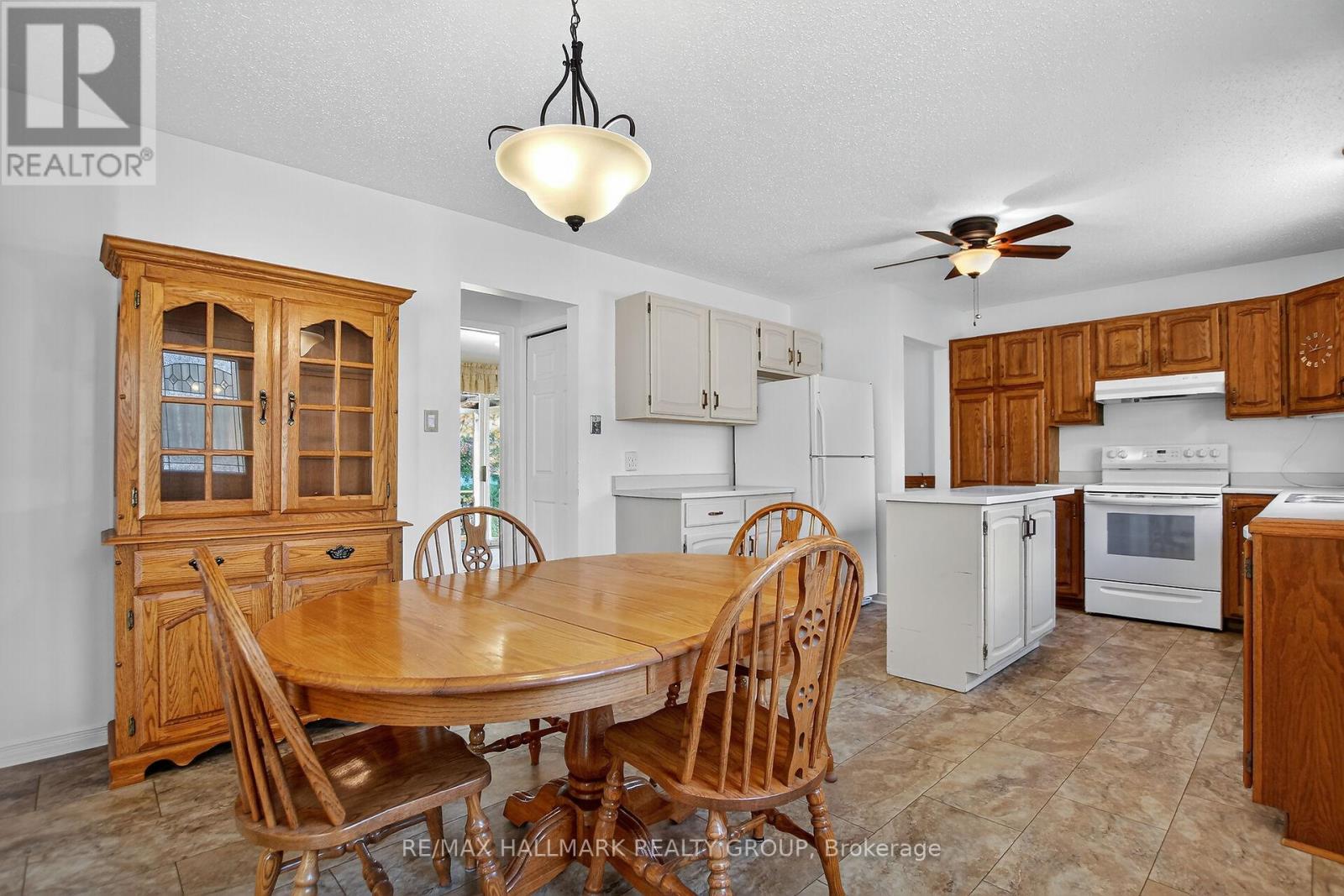 40 Colonel Murray Street, Ottawa, Ontario  K0A 2Z0 - Photo 9 - X12468077
