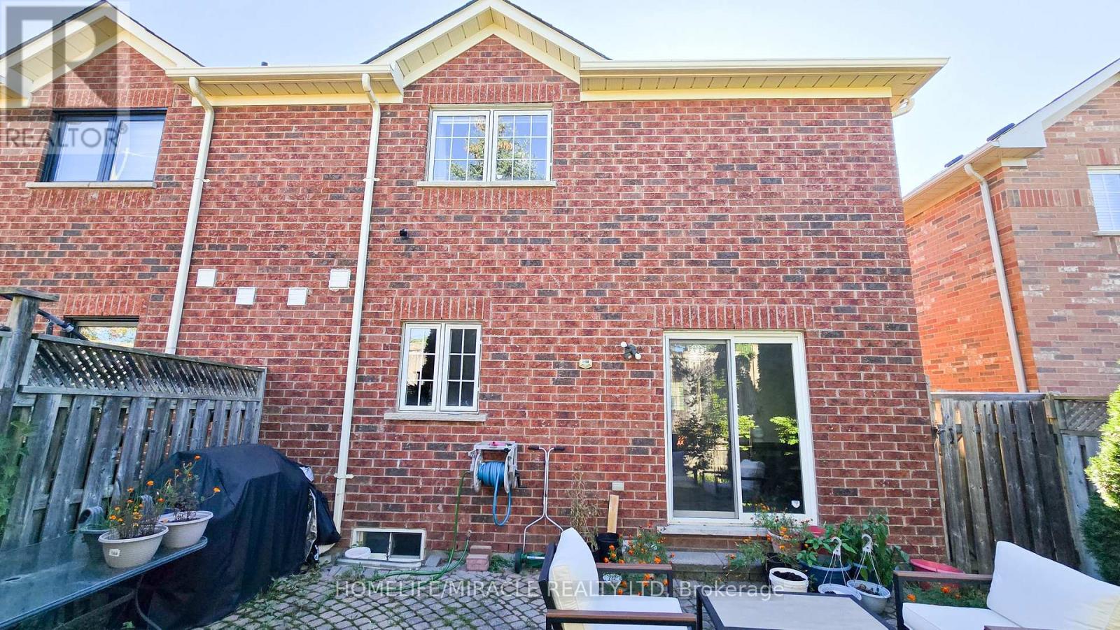 48 Bramcedar Crescent, Brampton, Ontario  L7A 1T3 - Photo 38 - W12467765
