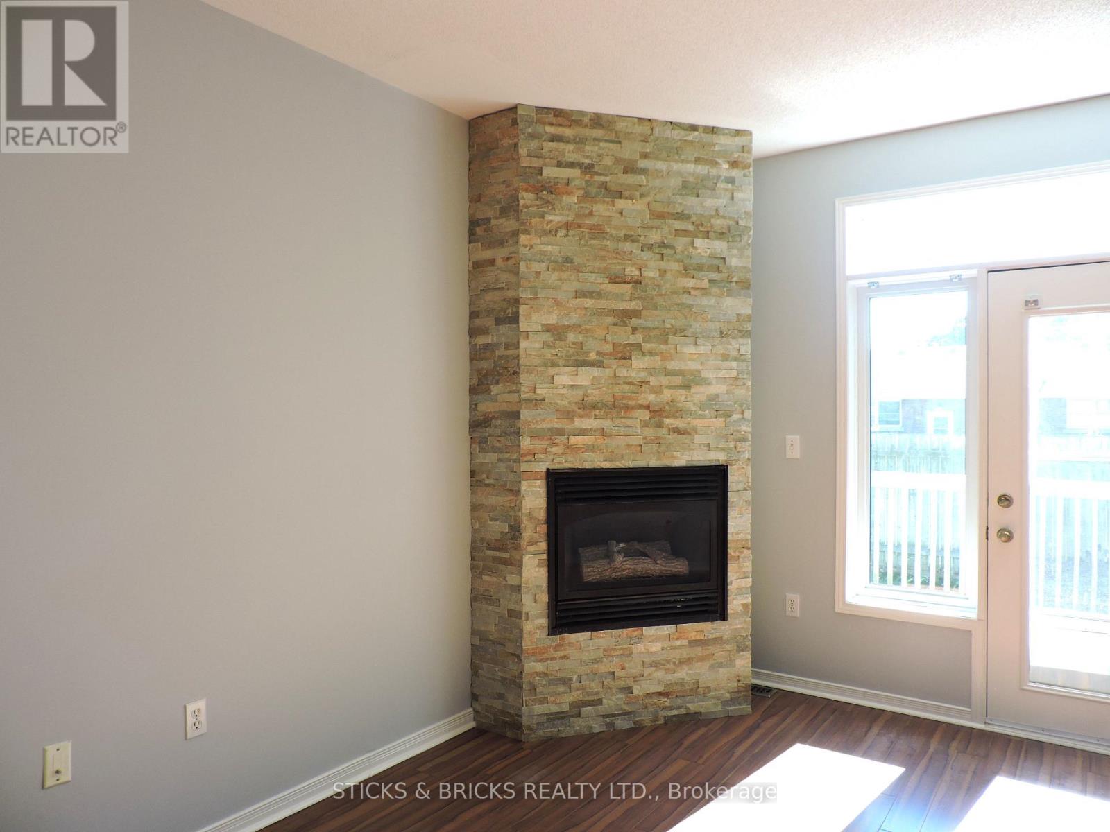 27 - 5070 Drummond Road, Niagara Falls, Ontario  L2E 6E4 - Photo 12 - X12467985