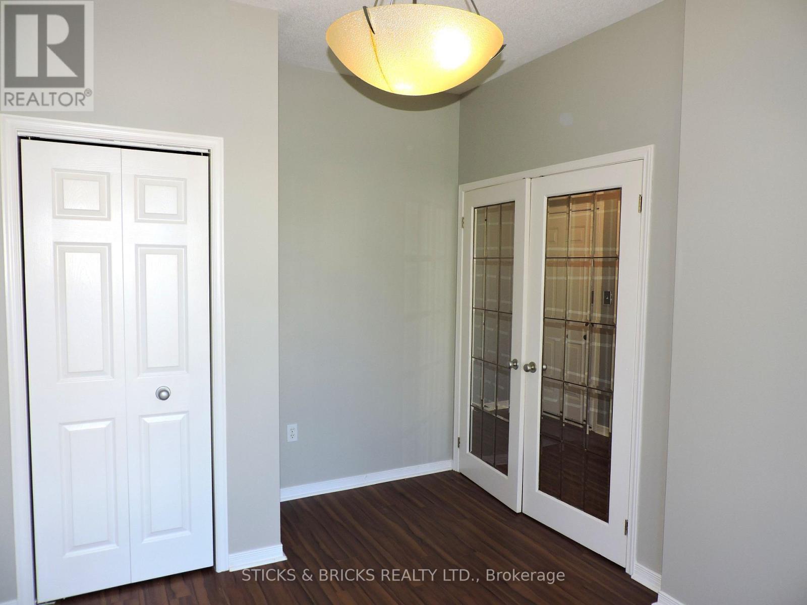 27 - 5070 Drummond Road, Niagara Falls, Ontario  L2E 6E4 - Photo 17 - X12467985