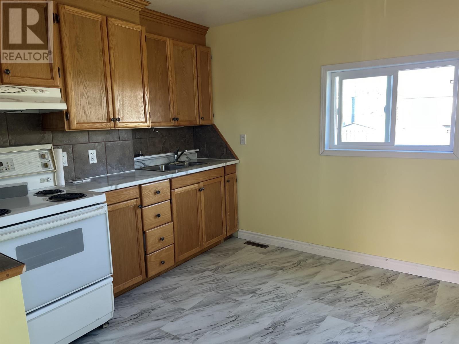 10 Howe St, Marathon, Ontario  P0T 2E0 - Photo 6 - TB253244
