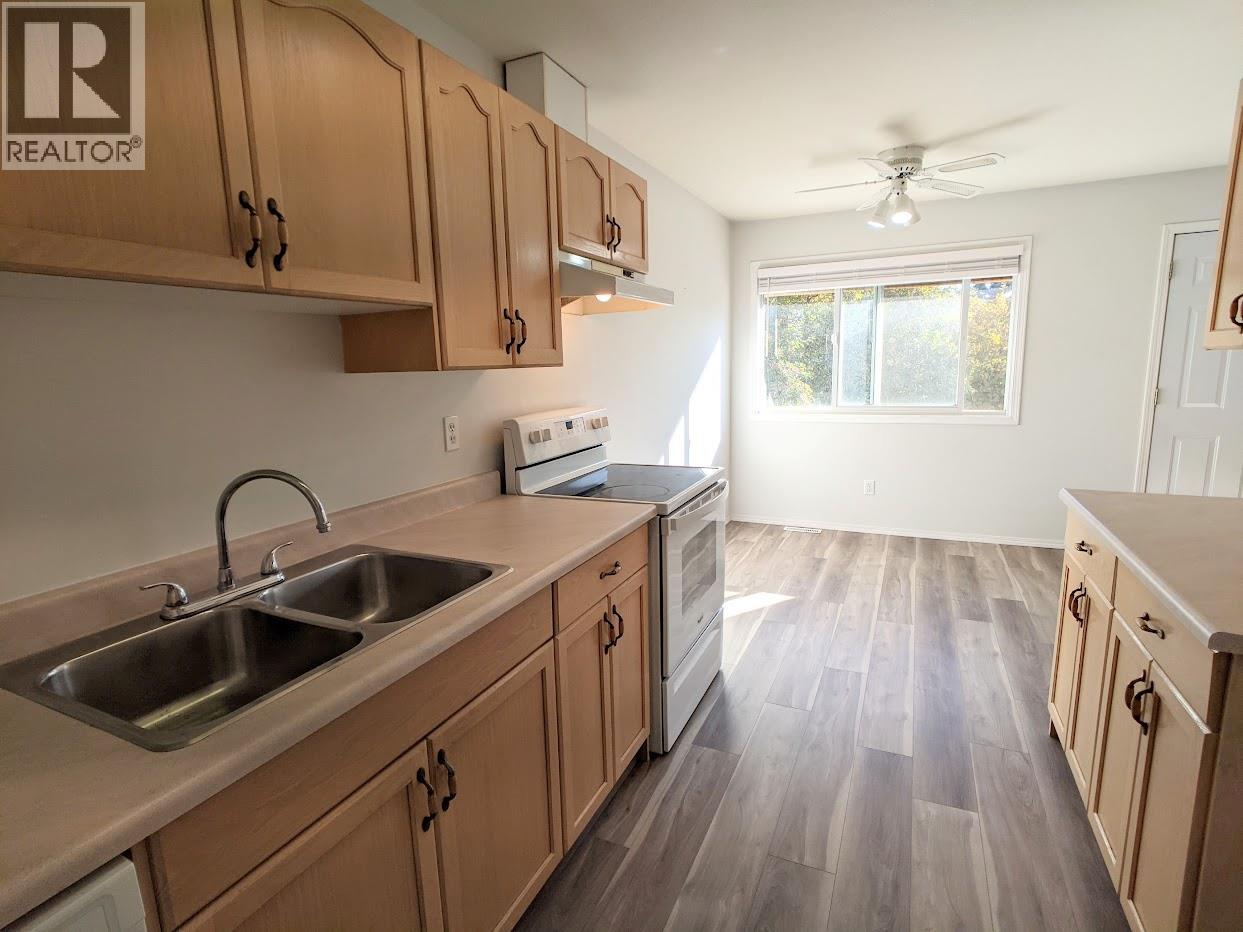 2401 12th N Street N Unit# 15, Cranbrook, British Columbia V1C 5T4 - Photo 8 - 10366001