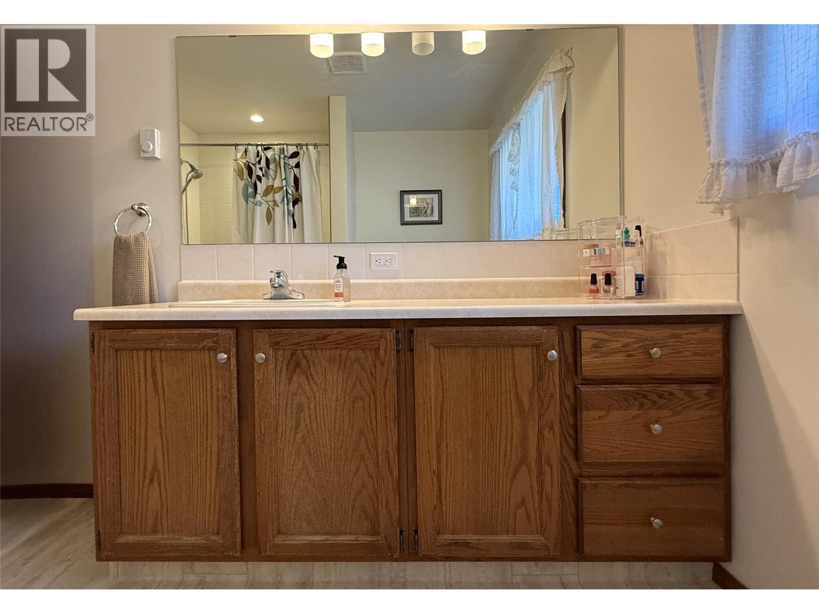 118 Levirs Avenue, Kimberley, British Columbia  V1A 1X5 - Photo 31 - 10365770