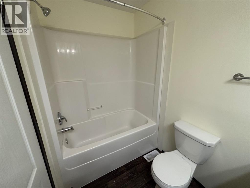 202, 1101 84 Street Ne, Calgary, Alberta  T2A 7X2 - Photo 11 - A2248644