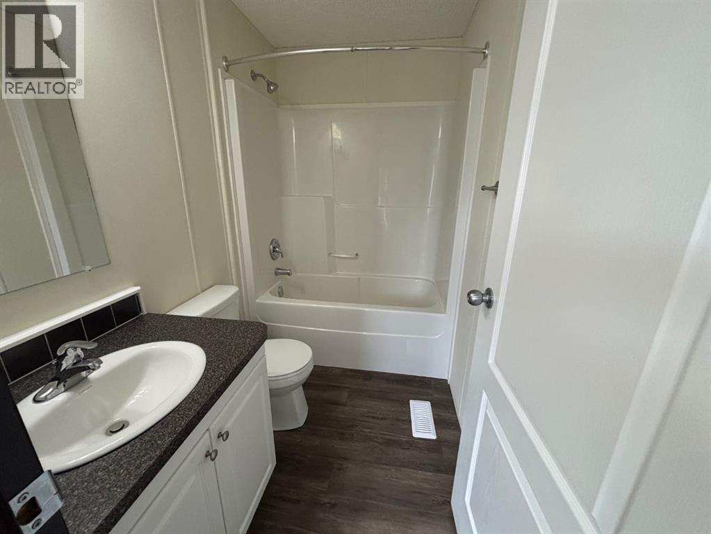 202, 1101 84 Street Ne, Calgary, Alberta  T2A 7X2 - Photo 6 - A2248644